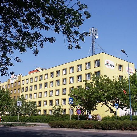 Interferie Hotel W Glogowie Экстерьер фото